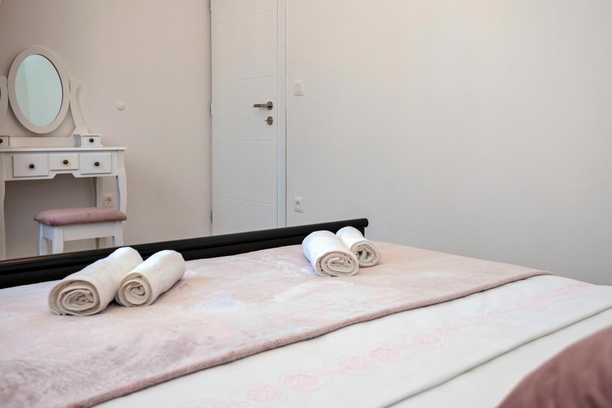 Luxury Apartment Makarska 2Min From Beach 外观 照片