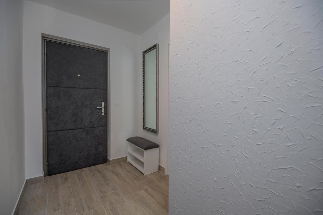 Luxury Apartment Makarska 2Min From Beach 外观 照片