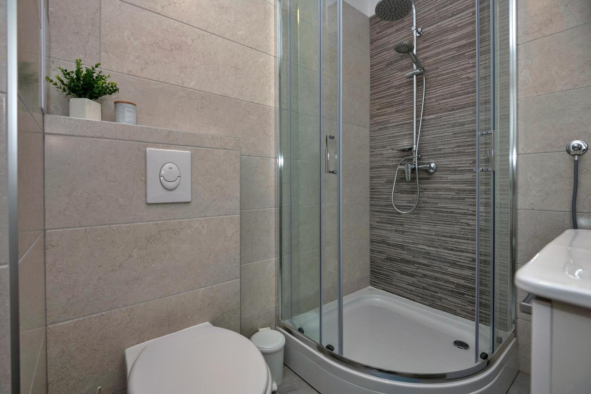 Luxury Apartment Makarska 2Min From Beach 外观 照片